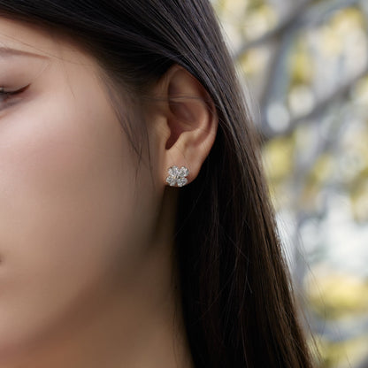 [Regalia jewelry]Four-Leaf Clover Ball Earrings