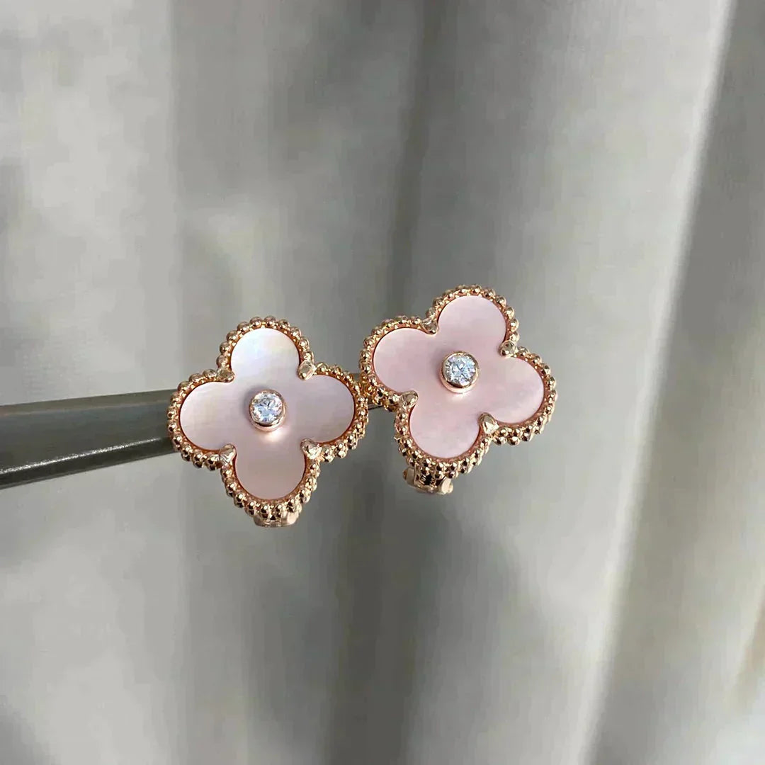 [Regalia jewelry]CLOVER MEDIUM 1 MOTIFS  PINK MOP DIAMOND EARRINGS