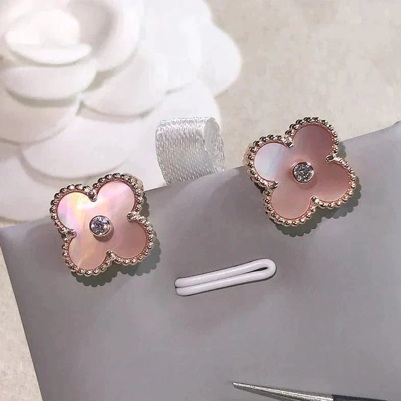 [Regalia jewelry]CLOVER MEDIUM 1 MOTIFS  PINK MOP DIAMOND EARRINGS