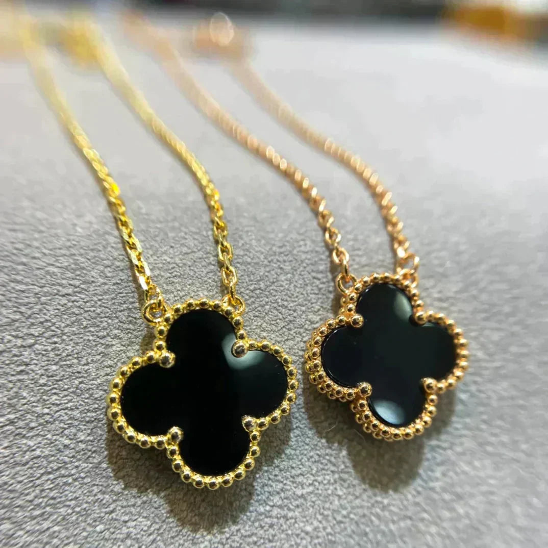 [Regalia jewelry]CLOVER 15MM BLACK ONYX SINGLE FLOWER NECKLACE
