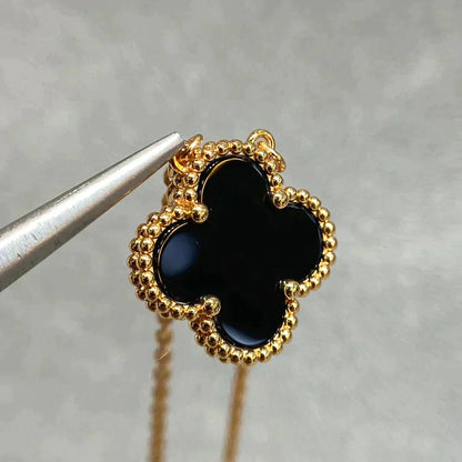 [Regalia jewelry]CLOVER 15MM BLACK ONYX SINGLE FLOWER NECKLACE