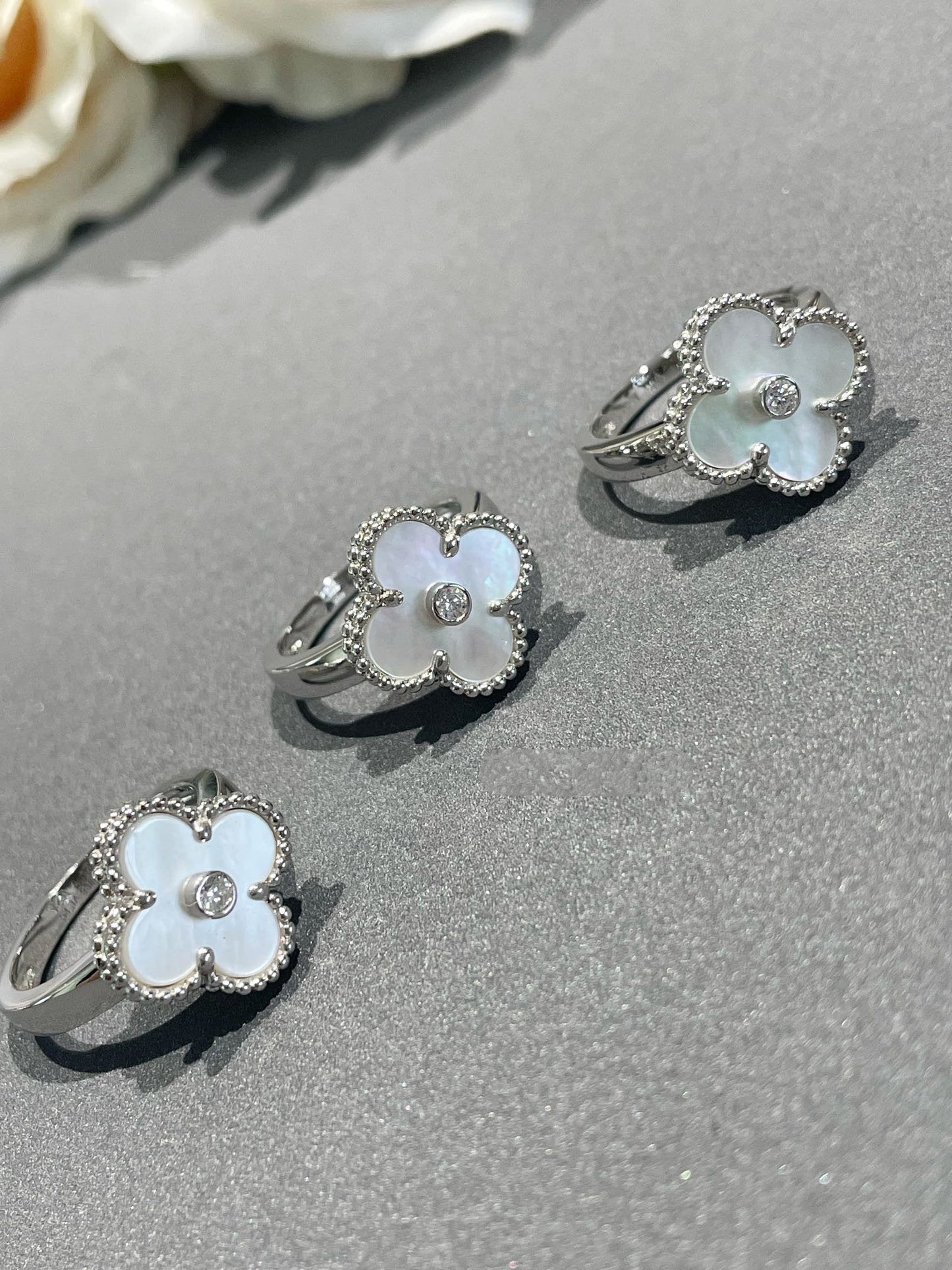 [Regalia jewelry]CLOVER SILVER MOP DIAMOND RING