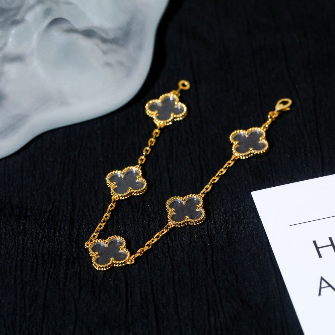 [Regalia jewelry]CLOVER 5 MOTIF ROCK CRYSTAL PINK GOLD BRACELET