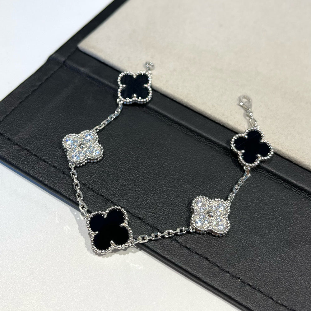 [Regalia jewelry]CLOVER 5 MOTIF ONYXS DIAMOND BRACELET SILVER