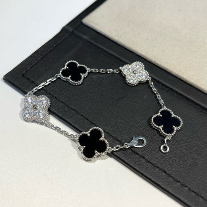 [Regalia jewelry]CLOVER 5 MOTIF ONYXS DIAMOND BRACELET SILVER