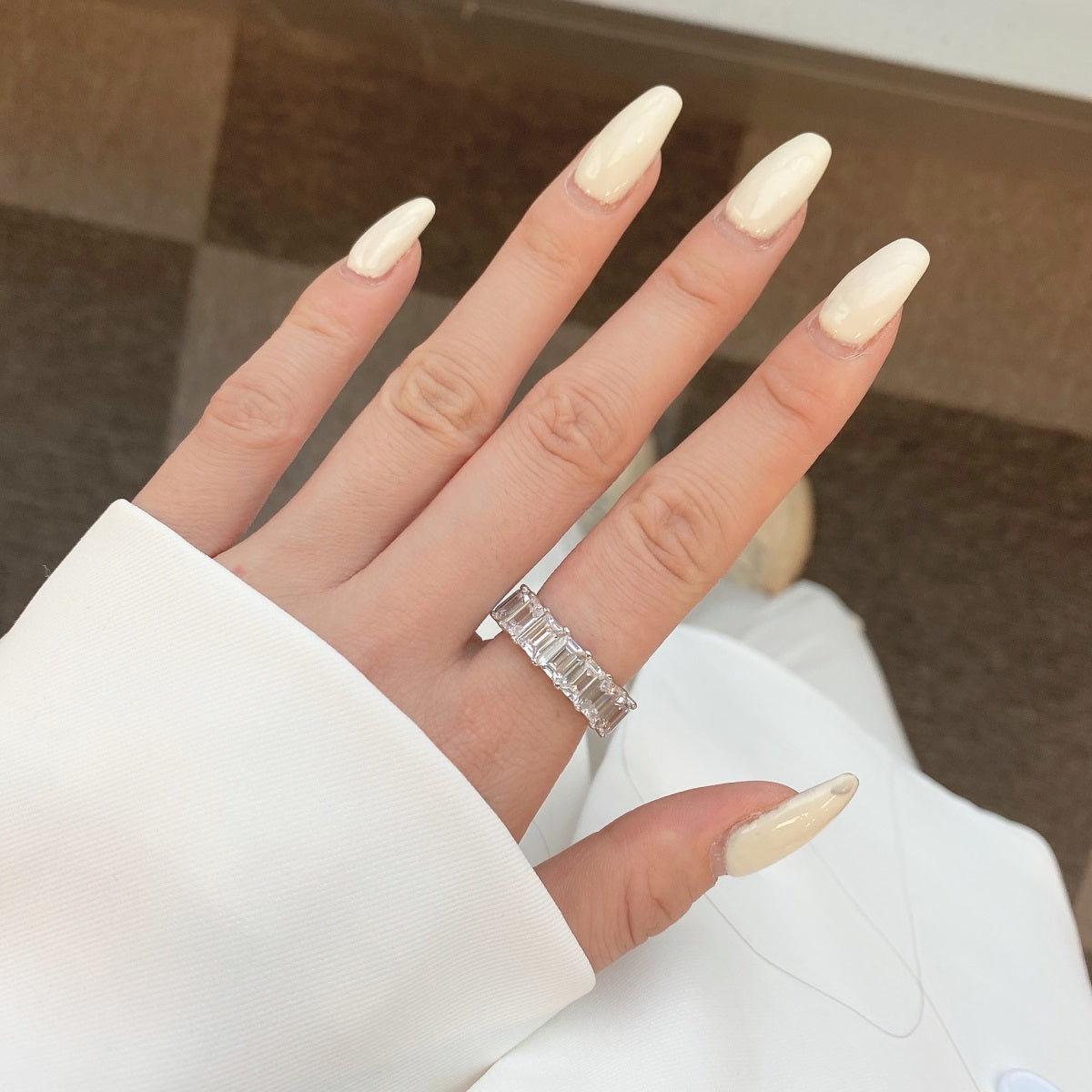 [Regalia jewelry]0.75 Carat Elegant Emerald Cut Tennis Ring