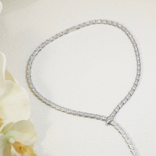 [Regalia jewelry]SERPENTI NECKLACE SILVER DIAMOND